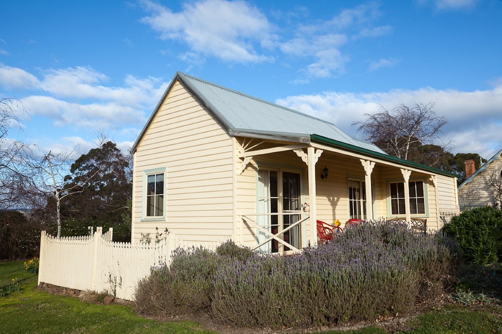 Margate Cottage Boutique Bed & Breakfast — 4-Star Luxury Hotel in Margate, Australia