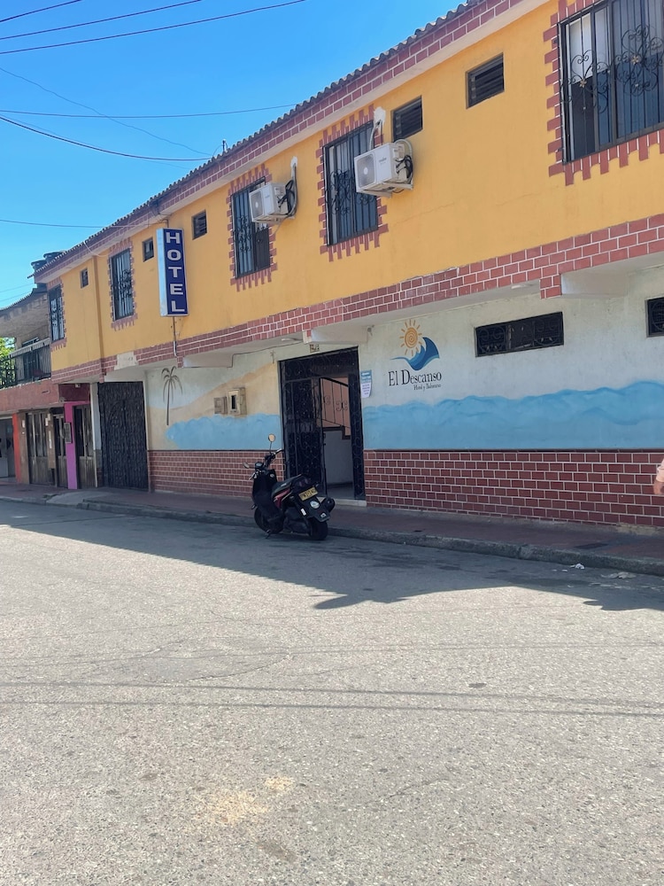 Hotel Descanso Inn Villavicencio in Villavicencio, Colombia
