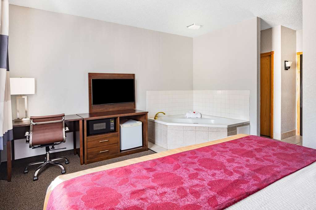 Ramada by Wyndham Keystone Near Mt Rushmore - photo 52