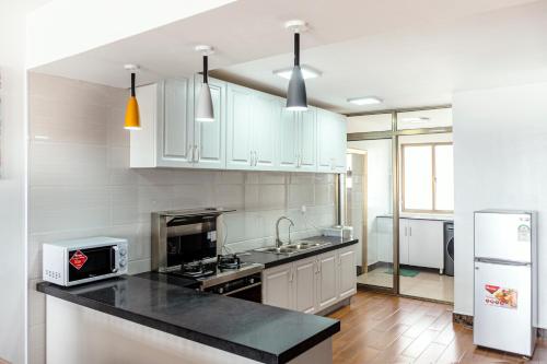 Modern 2 Bedroom Apartment Kilimani Ngong Rd