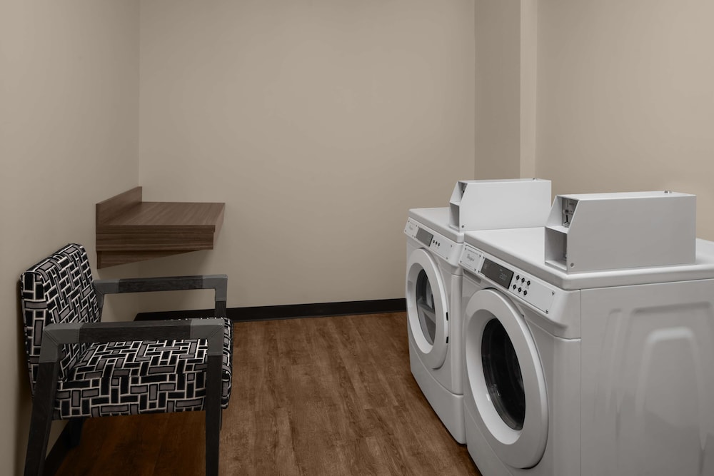 Hilton Garden Inn Grand Prairie At Epiccentral - photo 31