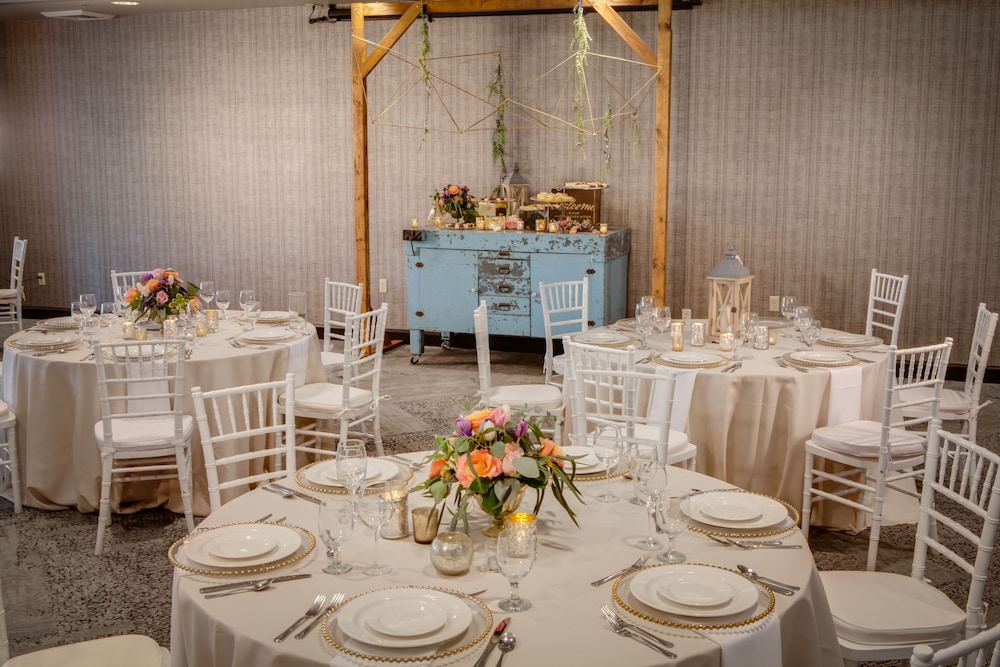 Holiday Inn Milwaukee Riverfront by IHG - photo 41