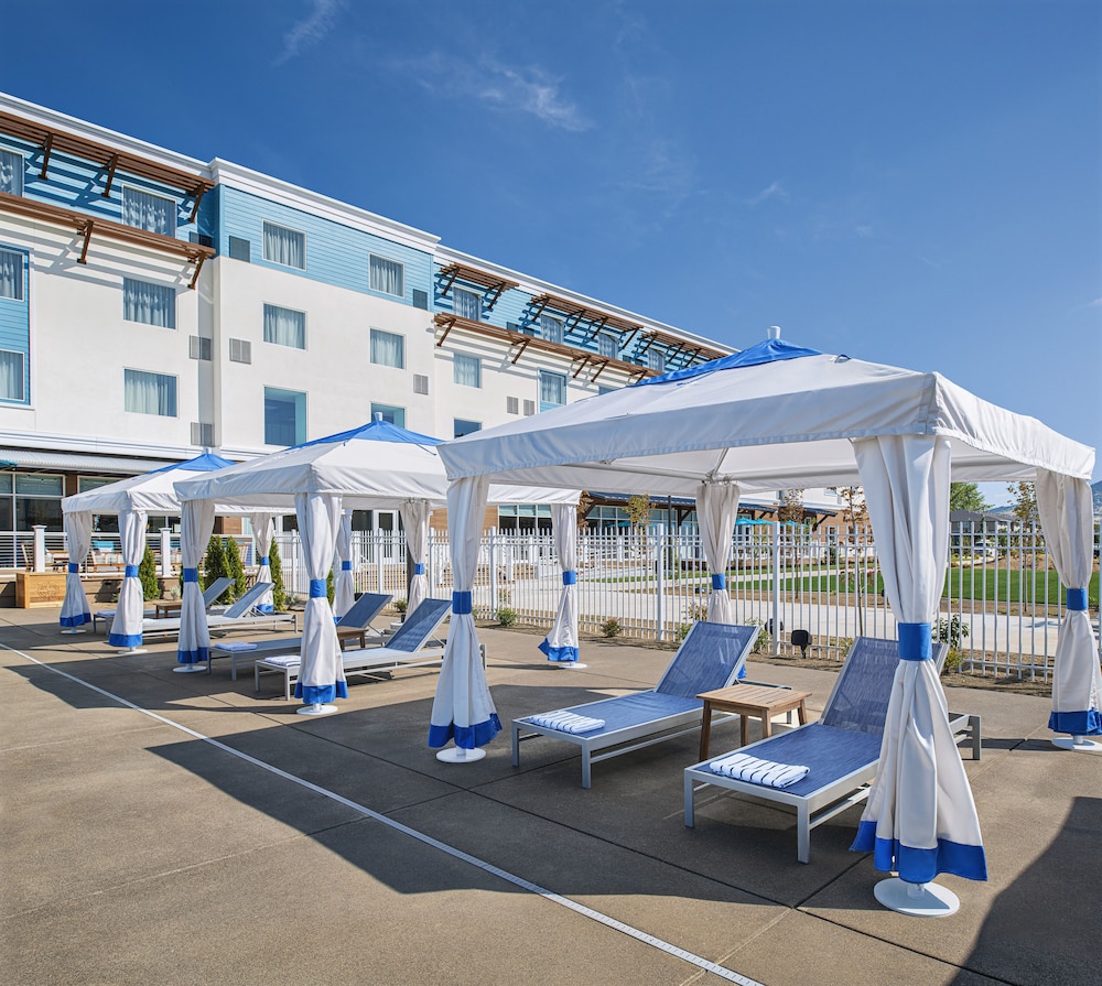 Compass by Margaritaville in Medford - photo 17