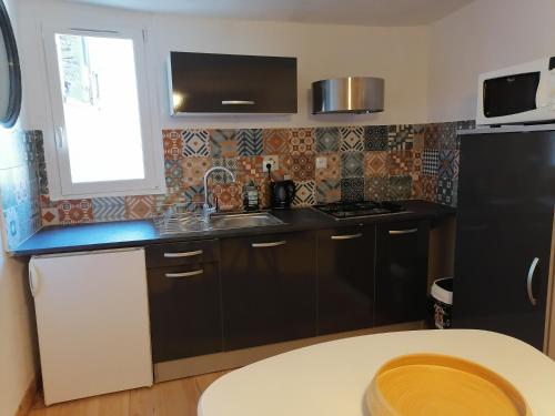 Chez Laurence 2 Pieces 43 M2 a 30 Minutes de la Mer — hotel in Pignans