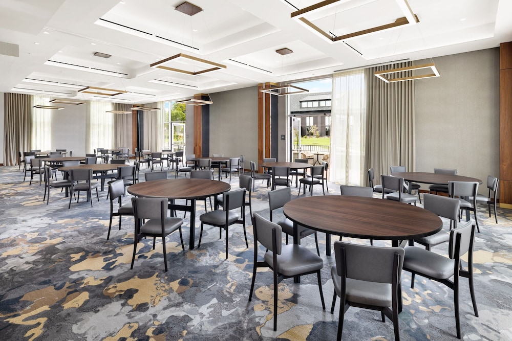 AC Hotel Newtown Square - photo 36