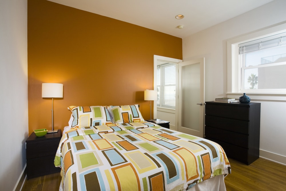 Venice Suites - photo 2