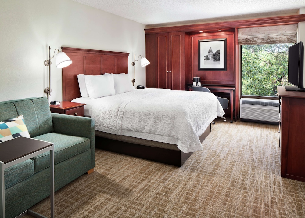 Hampton Inn Austin North @ I 35 & Hwy 183 - photo 10