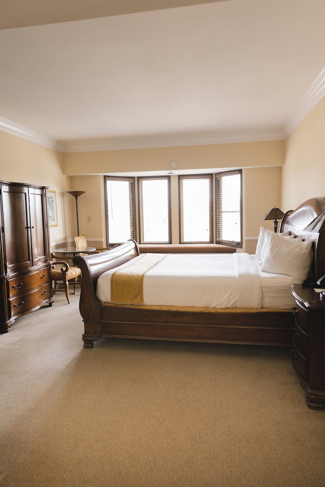 Historic Santa Maria Inn - photo 28