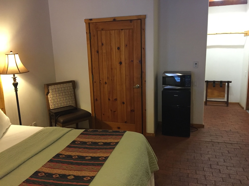 Guadalupe Inn - photo 18