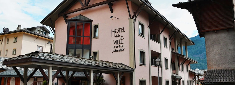 Hotel De la Ville — 4-Star Luxury Hotel in Saint-Vincent, Italy