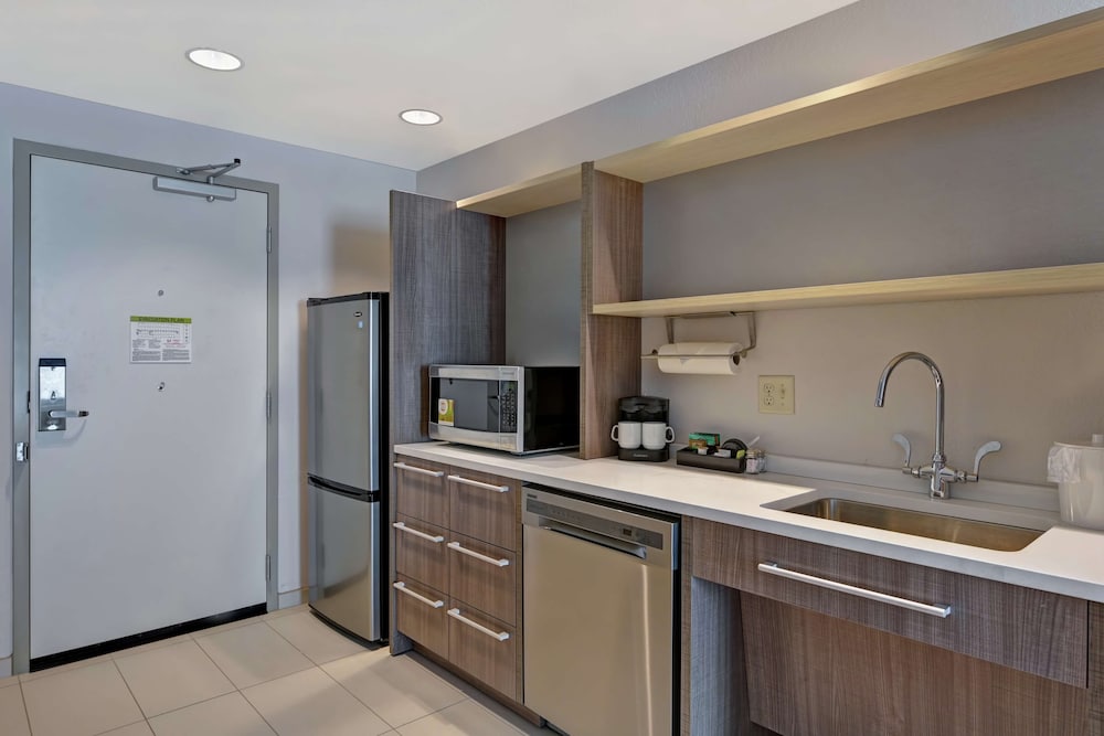 Home2 Suites by Hilton West Palm Beach Airport FL - photo 18