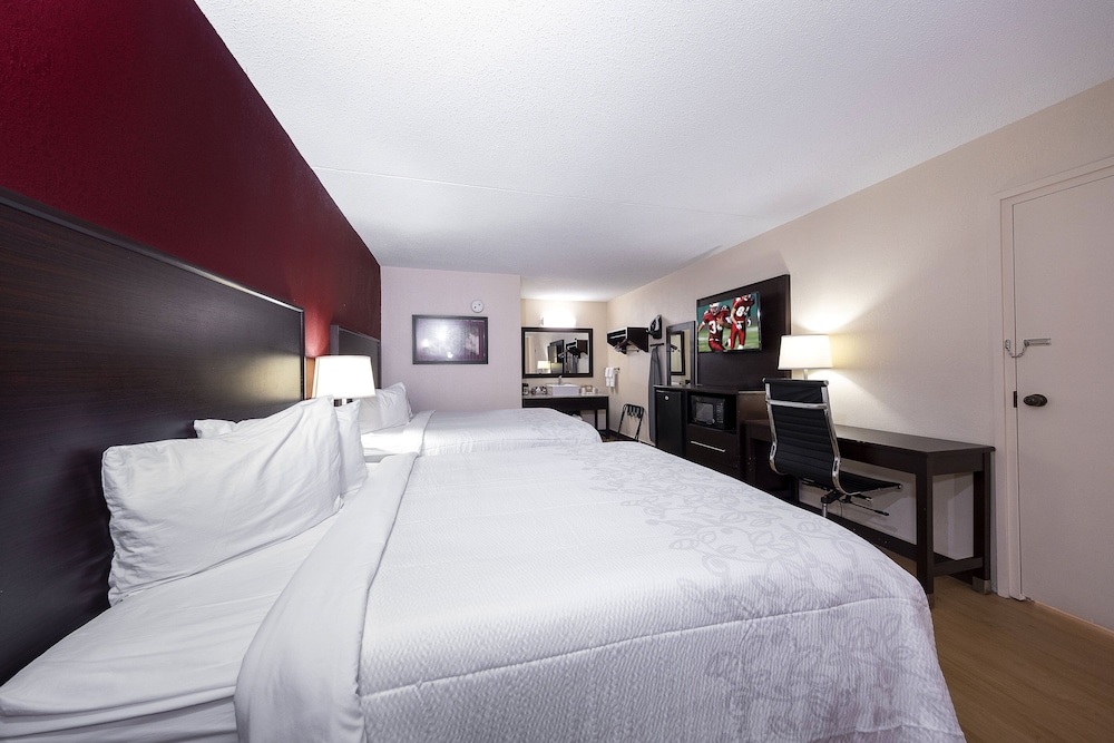 Red Roof Inn PLUS Huntsville Madison - photo 12