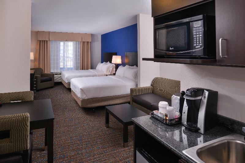 Holiday Inn Express & Suites Bakersfield Airport by IHG - photo 63