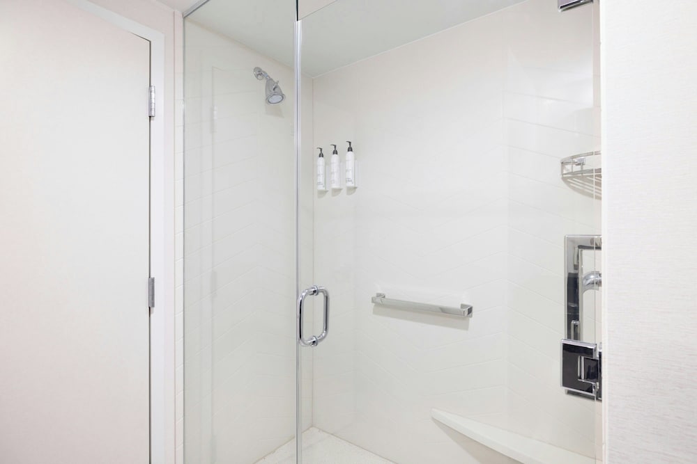 Fairfield Inn & Suites by Marriott Buffalo Airport - photo 21