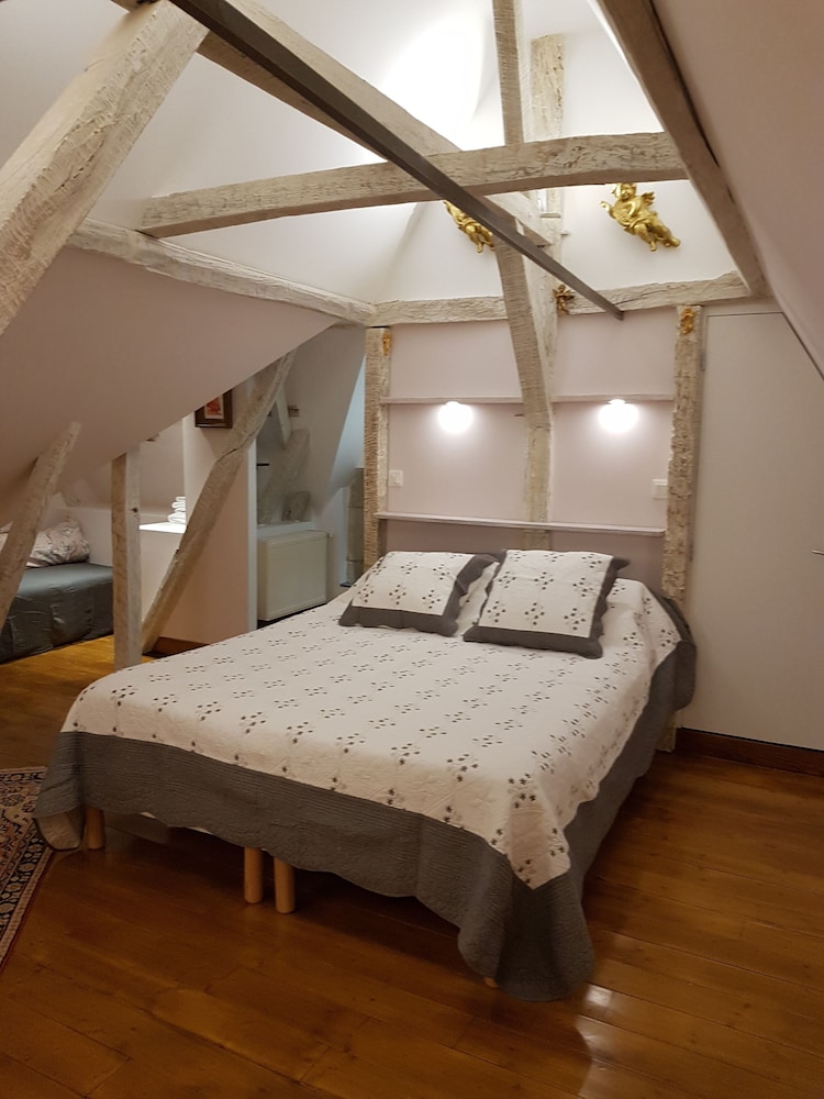 La Chancellerie — Huismes — photo 3