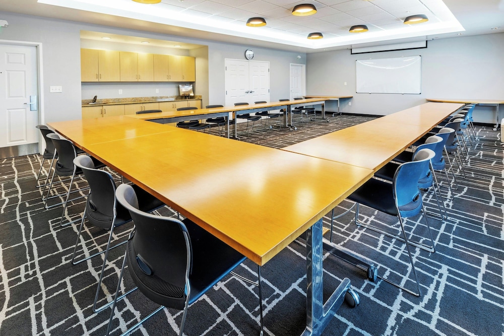 Towneplace Suites by Marriott Broken Arrow - photo 61