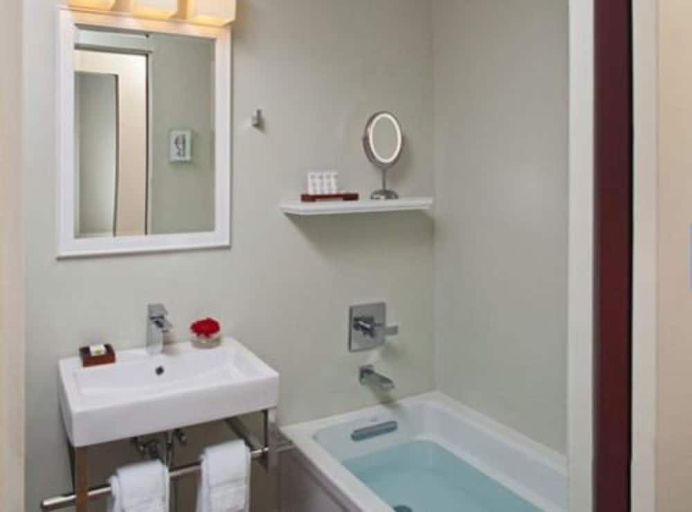 The Barlow Hotel - photo 12