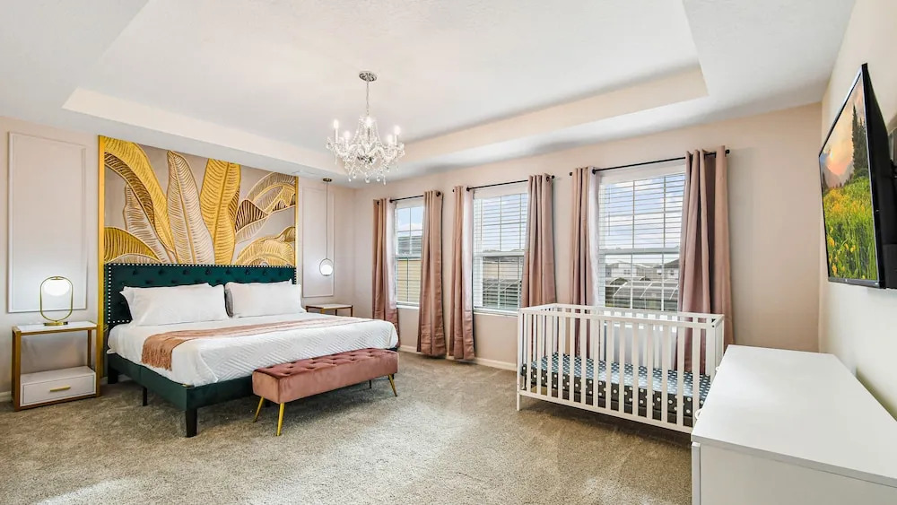 Family Oasis with Themed Rooms & Private Pool - photo 6