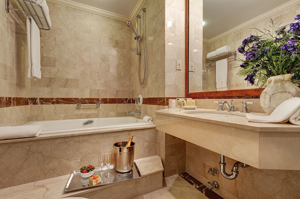 Hotel Elysee by Library Hotel Collection - photo 66