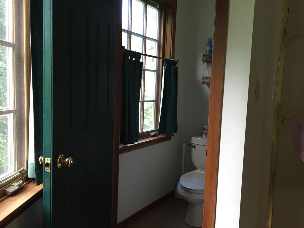 Breakfast on the Connecticut pet-friendly hotel Orfordville