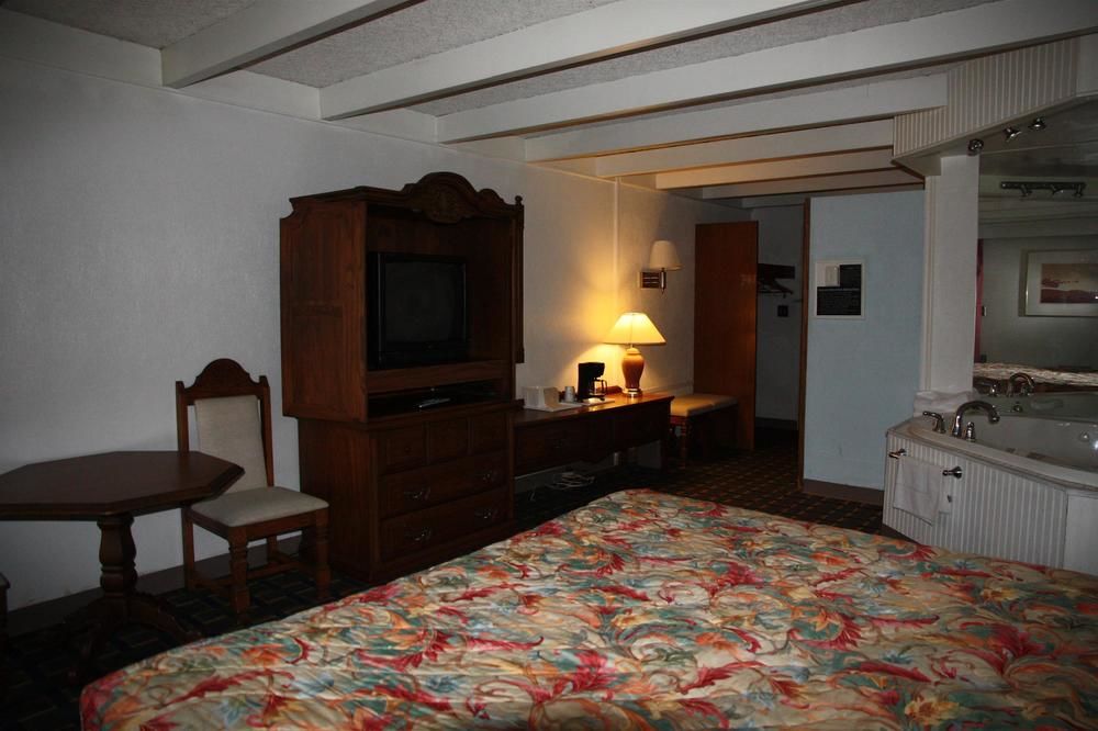 Garden Inn New Stanton Greensburg - photo 11