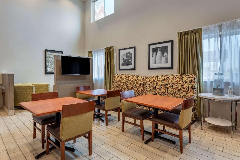 Quality Inn & Suites Evansville Downtown - photo 7