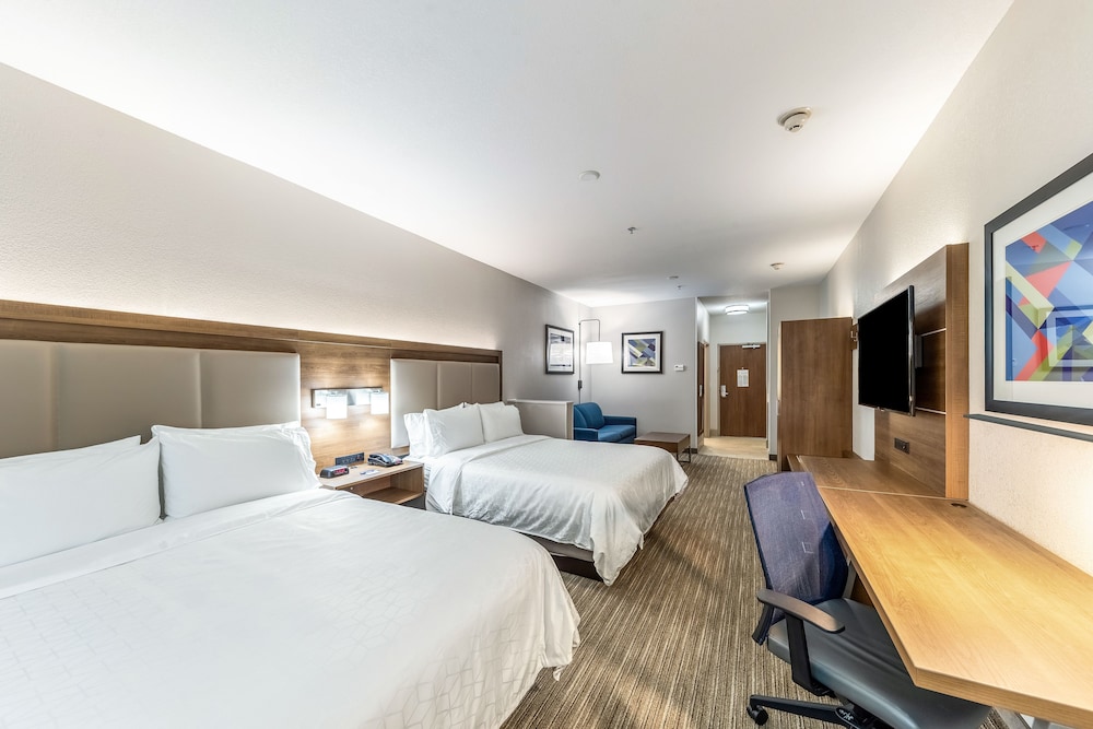 Holiday Inn Express & Suites Fort Worth Fossil Creek by IHG - photo 10