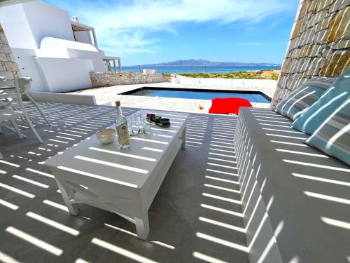 Villa Boree — 4-Star Luxury Hotel in Kastraki, Greece