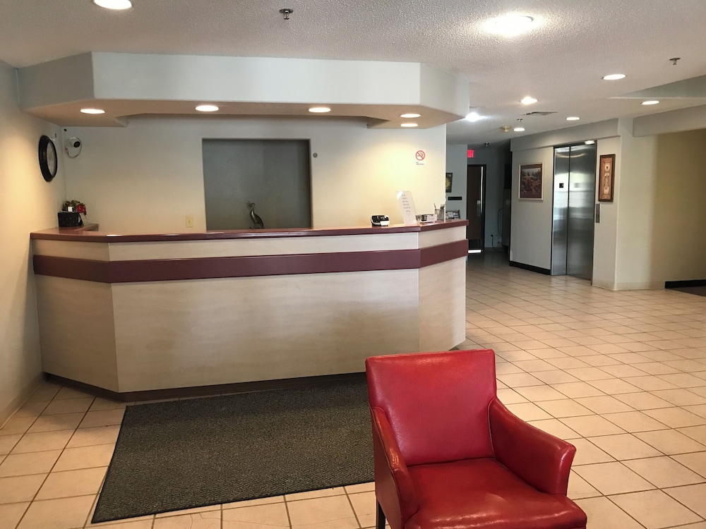 Chadron Inn & Suites — hotel in Chadron