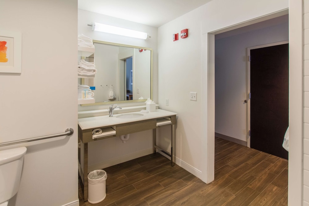 Hampton Inn Crestview South I 10 - photo 26