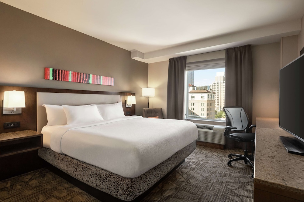 Hilton Garden Inn San Antonio Downtown Riverwalk - photo 8