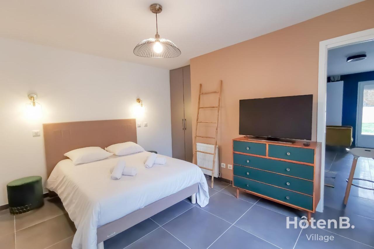 Les Myrtilles Maison 6 Personnes a Limoges — 4-Star Luxury Hotel in Limoges, France
