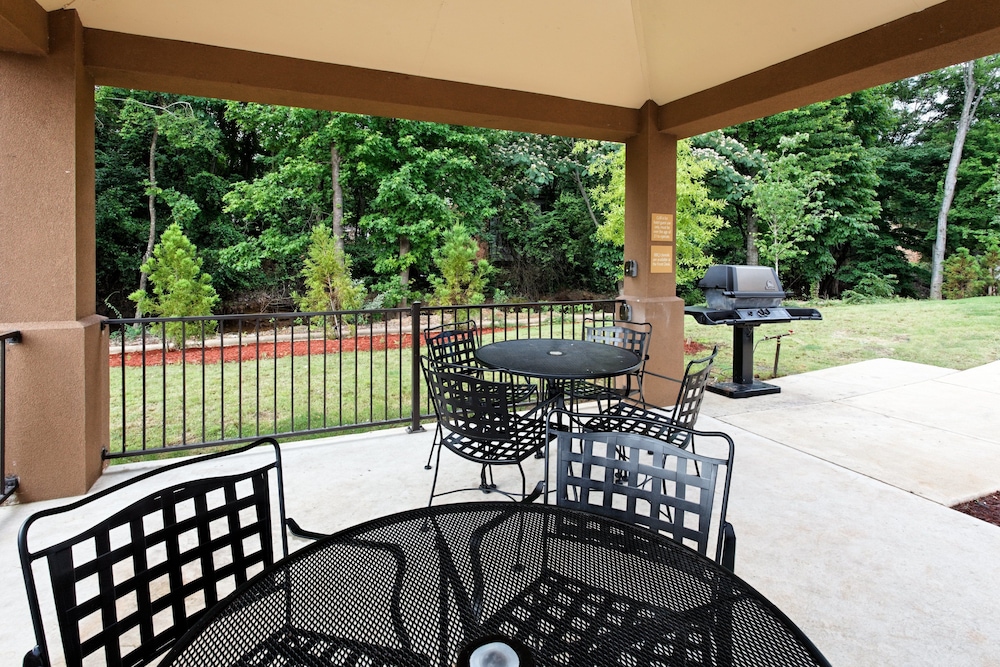 Candlewood Suites Tuscaloosa by IHG - photo 57
