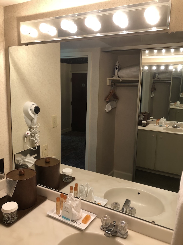 The Inn at Houndslake - photo 32