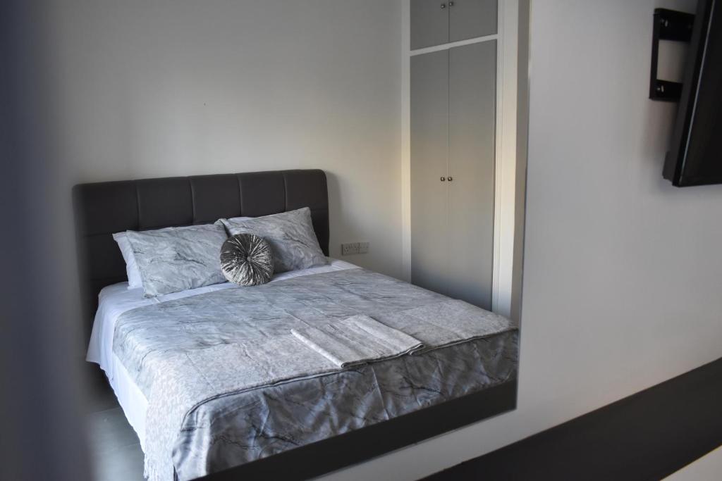 Marias Apartment in city centre near beach