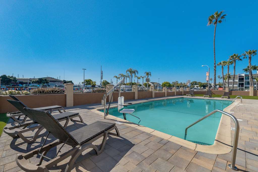 Comfort Inn San Diego Airport At The Harbor - photo 34
