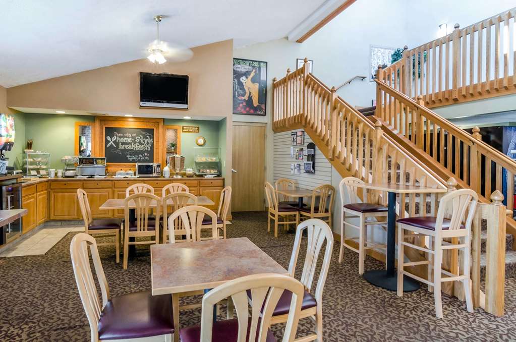 Rodeway Inn Hesston KS - photo 37