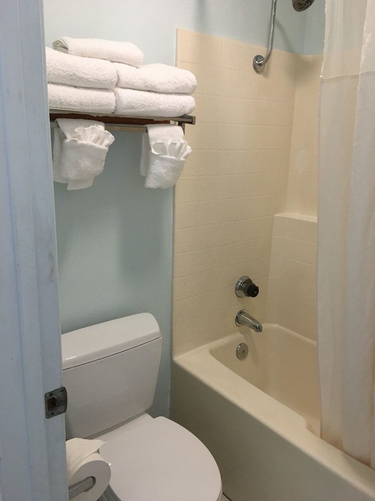 Oceanview Motel Huntington Beach - photo 29