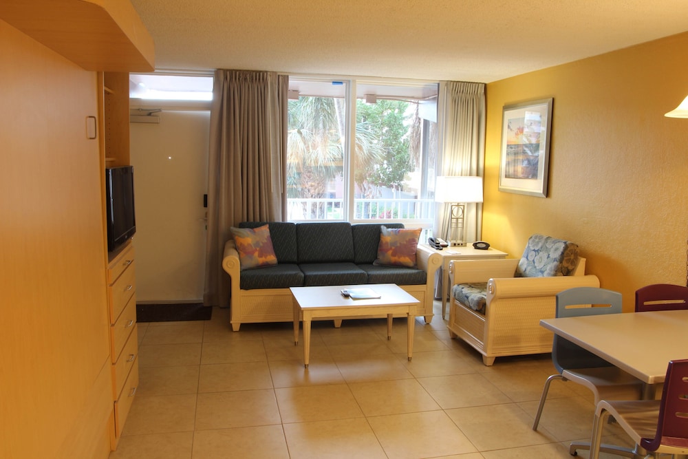 Canada House Beach Club Resort - photo 8