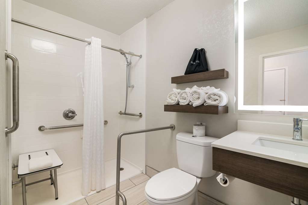 Best Western Plymouth Inn White Mountains - photo 35