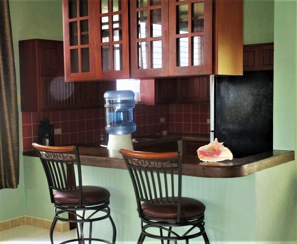 Royale Manor — Corozal — photo 4