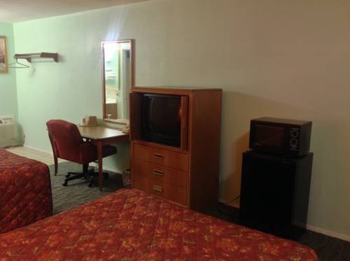 Economy Inn Granite City - photo 7