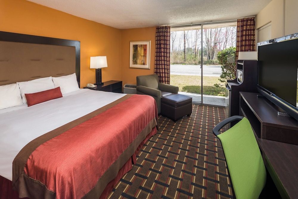Travelodge by Wyndham Hardeeville - photo 17