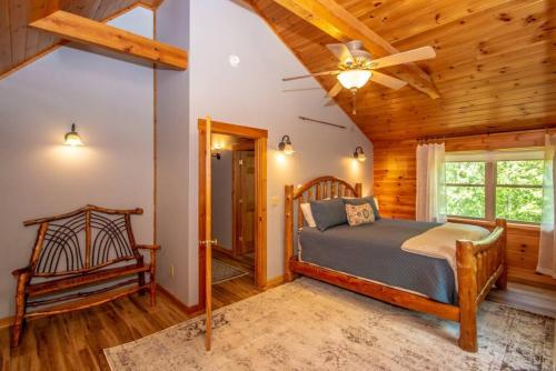 The Hive at Blue Spruce Lodge White Mnts View — 4-Star Luxury Hotel in Brownfield, United States