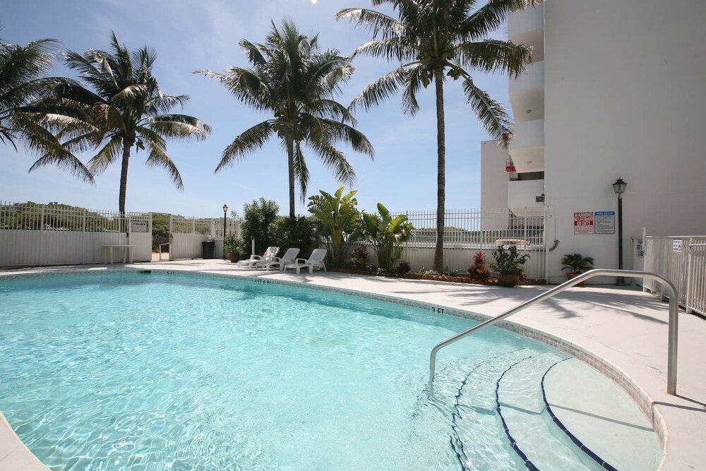 Beachfront Studio South Beach Miami - photo 11