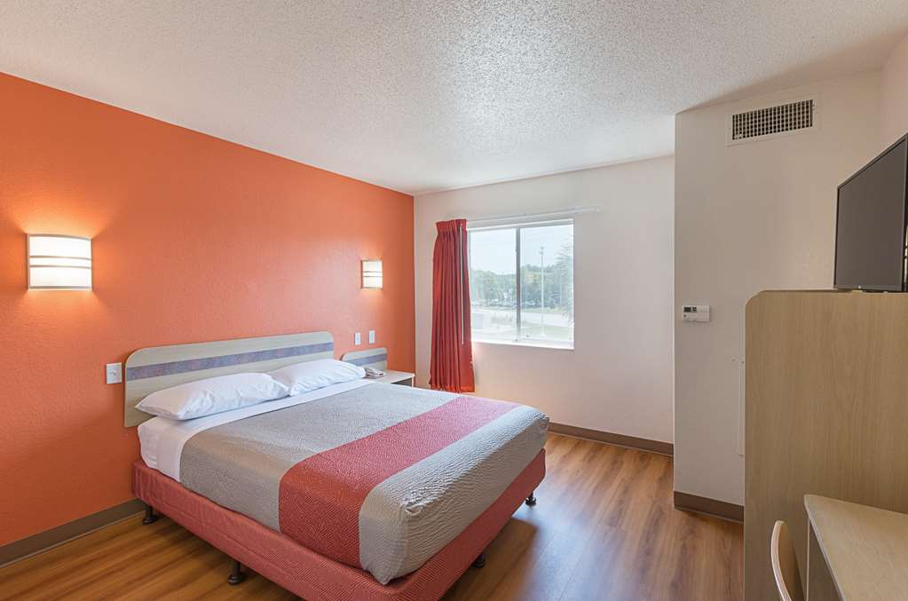 Motel 6 Columbia SC Fort Jackson Area - photo 9