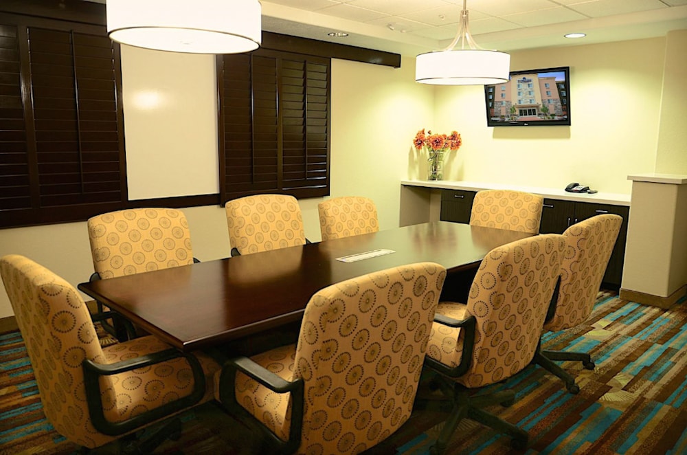 Candlewood Suites Denver Northeast Brighton by IHG - photo 44