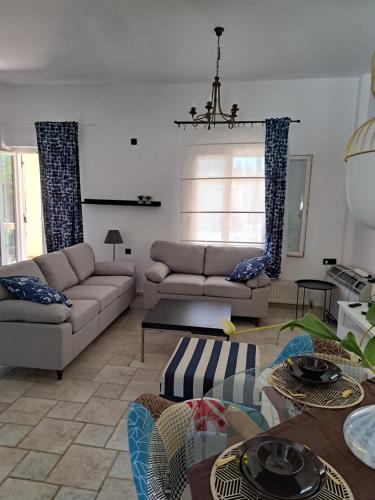House With Garden Next To The Sea — 4-Star Luxury Hotel in Ierapetra, Greece