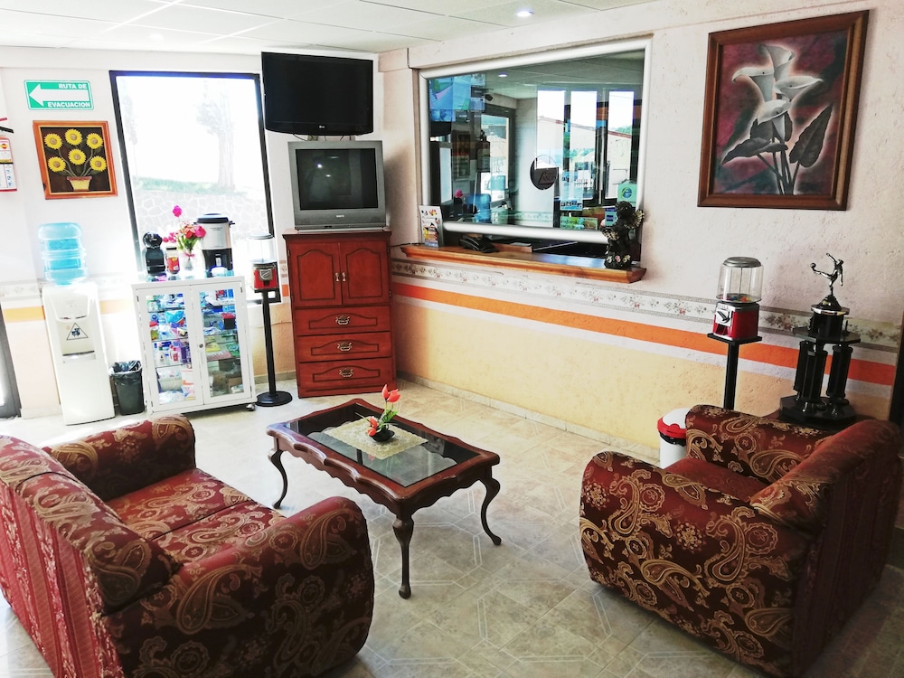 Hotel Villa De Las Flores — hotel in Zacatlan