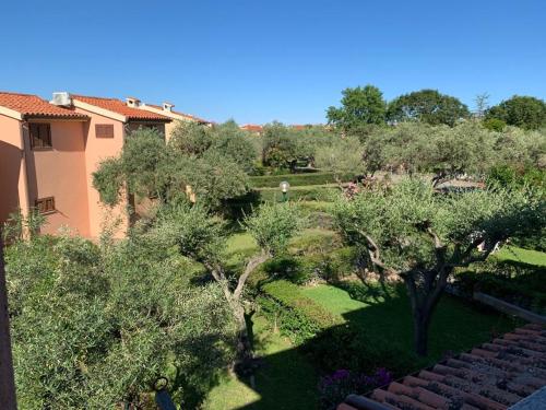 Bilocale Residence Gli Ulivi San Teodoro — 4-Star Luxury Hotel in San Teodoro, Italy